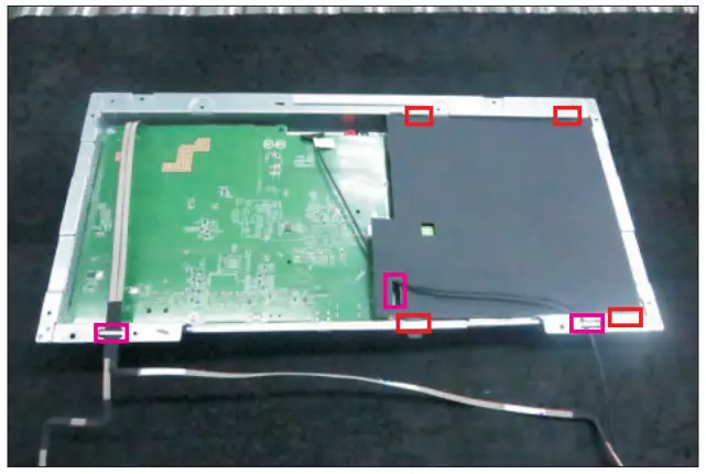 DELL U3223QE UltraSharp 32 4K USB C Hub Monitor - Figure