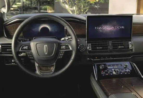 LINCOLN-2022-Navigator-FIG-6