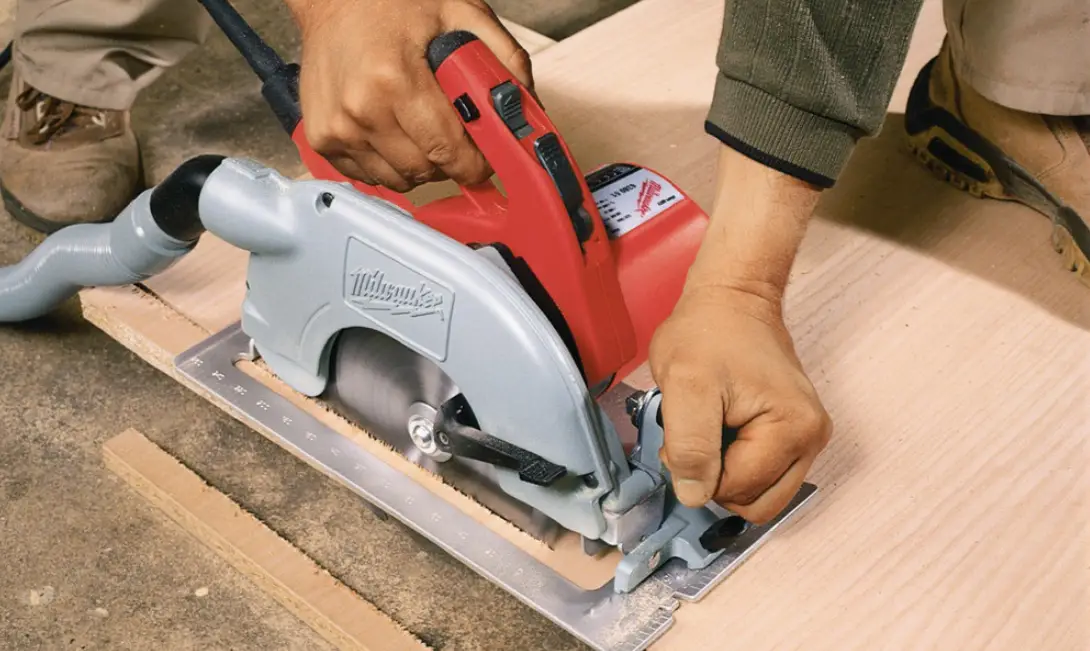 Milwaukee Scs 65 Q Circular Saw Instruction Manual