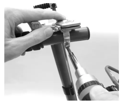 MARSHALLTOWN-SW100H-Shockwave-Power-Screed-10