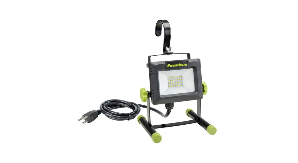 Powersmith Pwls020h 2000 Lumen Led Work Light User Manual Powersmith Pwls020h 2000 Lumen Led Work Light User Manual