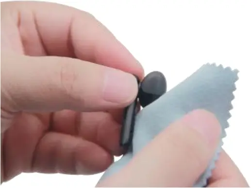 2A445FHW120W-1 - Clean hearing aid 2