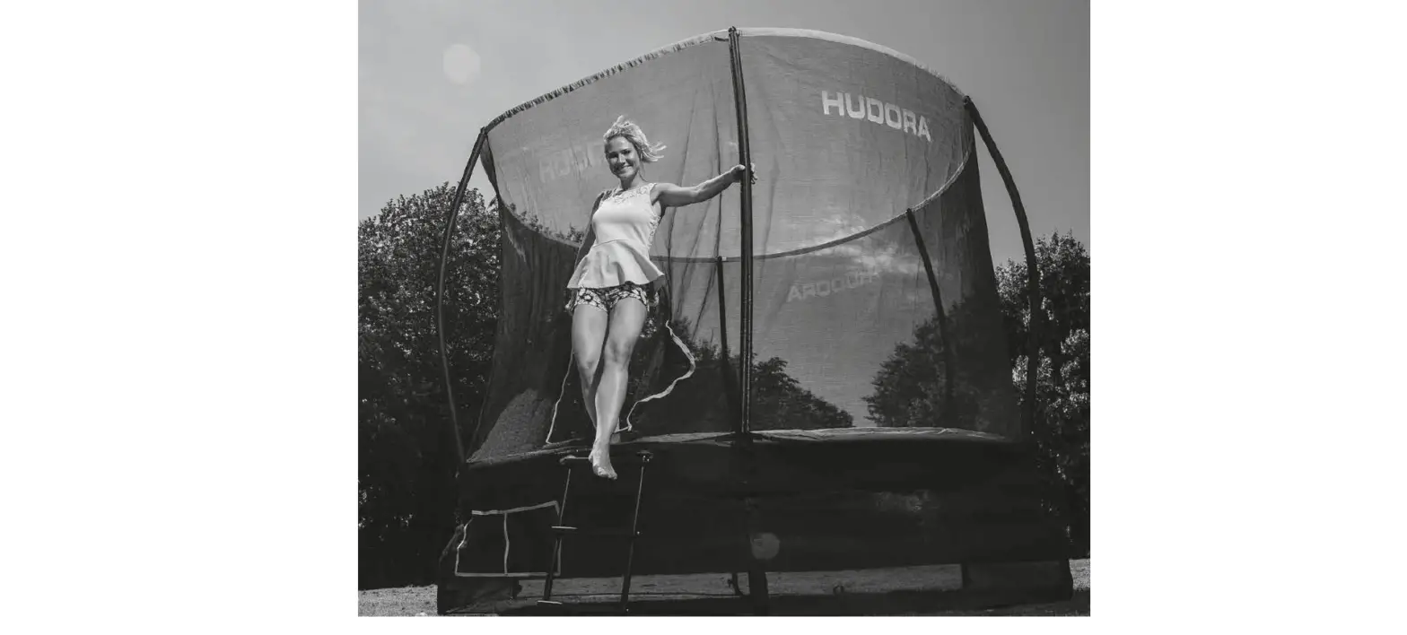 Hudora Fantastic Complete 300v Trampoline Instruction Manual