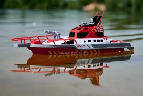DiCKiE 201107000 Fireboat Radio Control Boat