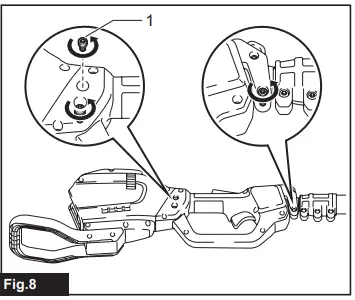 makita-UA002G-Cordless-Telescopic-Pole-Saw-8