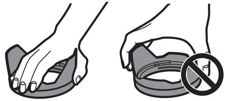 Attaching the lens hood