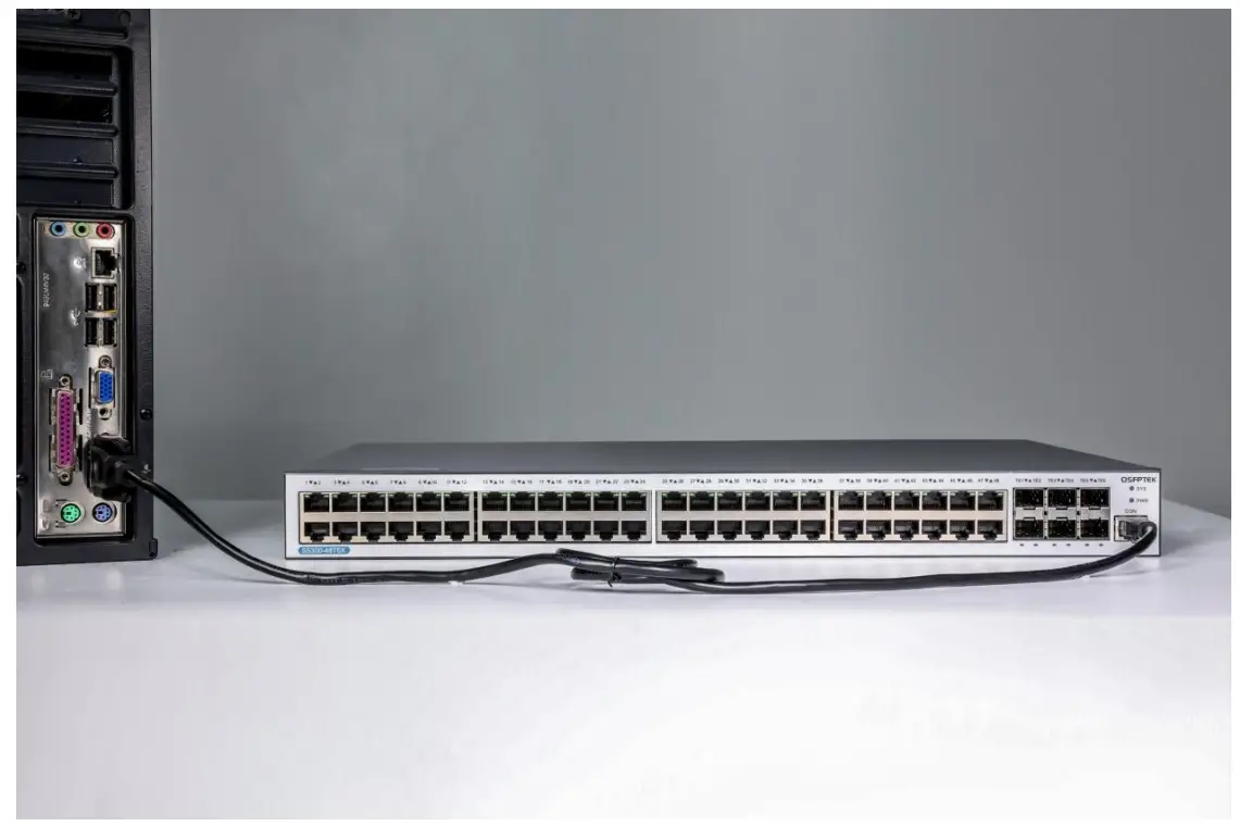 Connecting the Management Ports