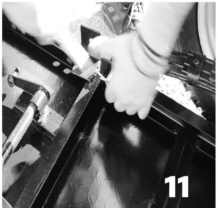 NAKAYAMA MB211 Towed Trailer 11