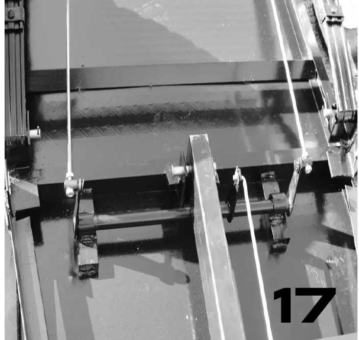 NAKAYAMA MB211 Towed Trailer 17