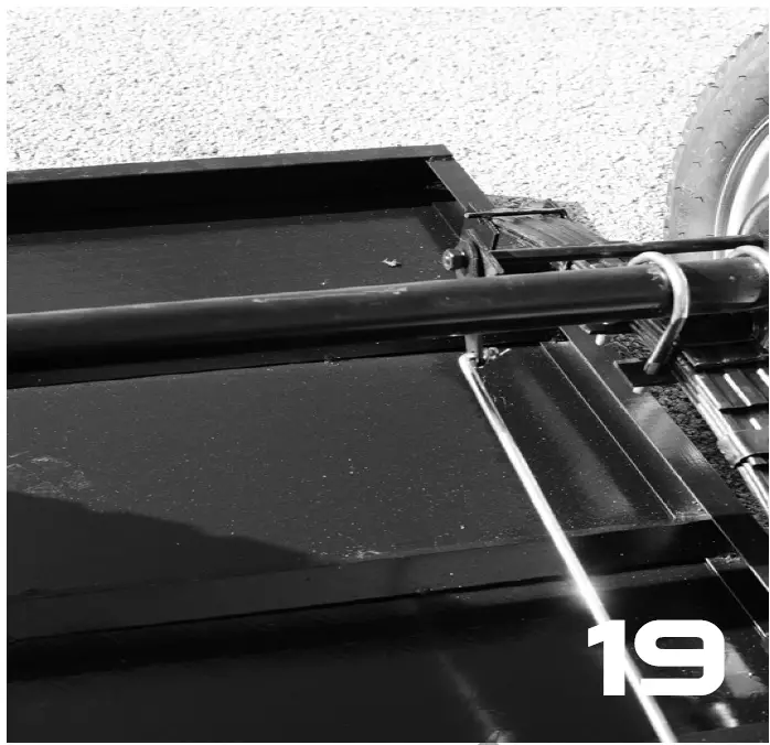 NAKAYAMA MB211 Towed Trailer 19