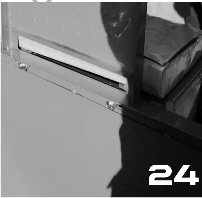 NAKAYAMA MB211 Towed Trailer 24