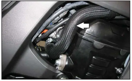 DYNOJET PC6 17021 Power Commander 6 - INSTALLING THE POWER COMMANDER 6