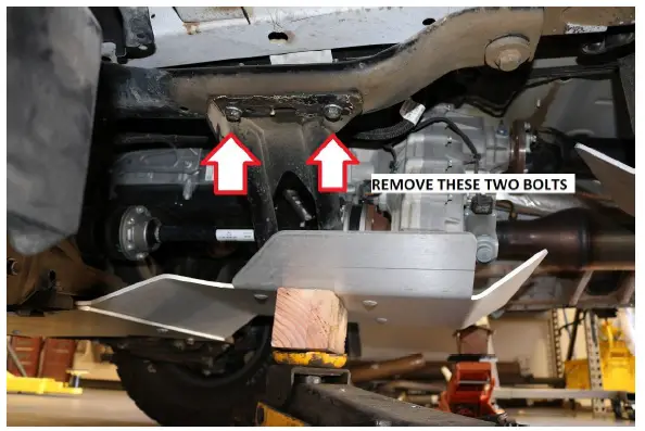 VAN-COMPASS-4022-2015-Present-Mercedes-Sprinter-4x4-Rocker-Guards-fig-12