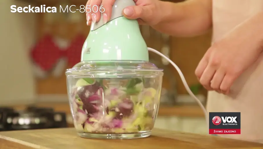 Vox Electronics Mc - 393 Mini Chopper Instruction Manual Vox Electronics Mc - 393 Mini Chopper Instruction Manual