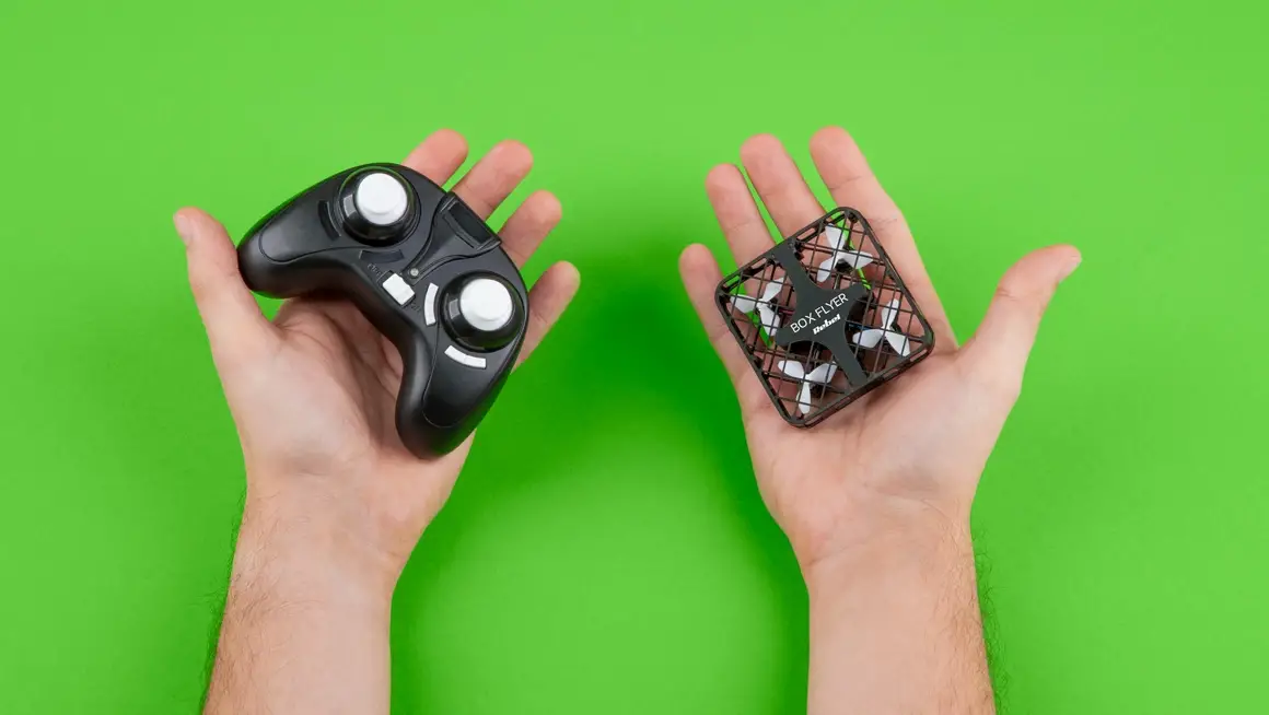 Rebel Zab0114 Drone Box Flyer Owner's Manual Rebel Zab0114 Drone Box Flyer Owner's Manual