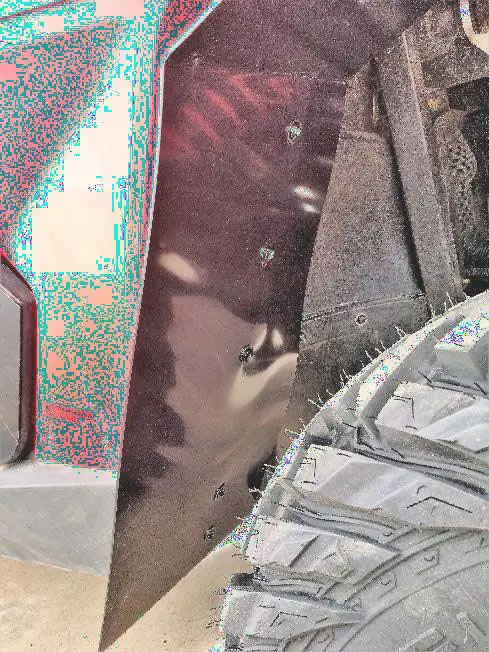 MUDBUSTERS-1049-CAN-AM-Commander-FIG-3