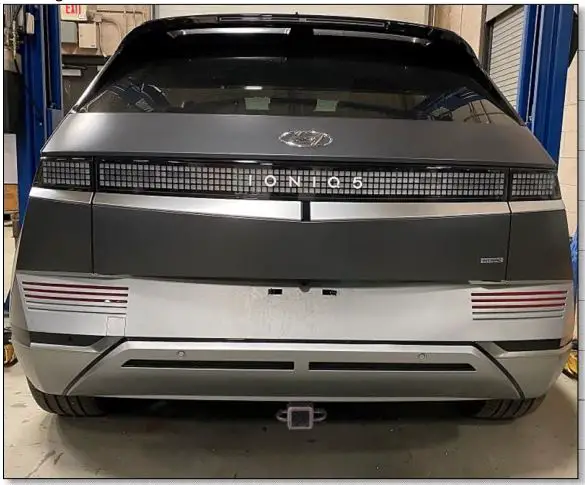 HORIZON GLOBAL CQT76589 Trailer Hitch Class III Instruction Manual - Reinstall all fasteners