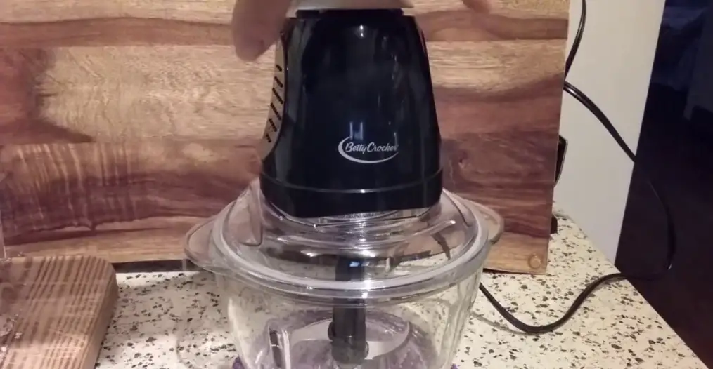 Beper P102rob001 Glass Chopper User Manual Beper P102rob001 Glass Chopper User Manual