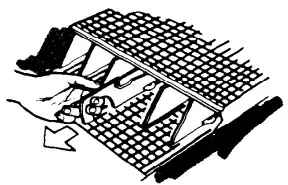 Whirlpool DP6881XL Dishwasher - Silverware basket loading 3