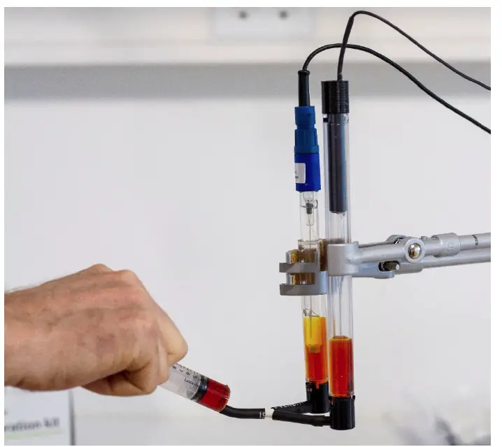 UNISENSE Redox Electrode Calibration Kit fig 3