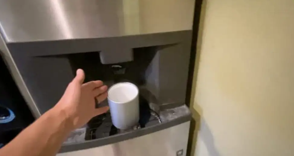 Manitowoc Spa-160 120 Lbs Ice Storage Dispenser User Manual