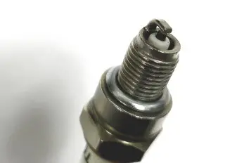 GENMAX GM5500i 5500 Watt Gasoline Inverter Generator - SERVICE AND MAINTENANCE 4