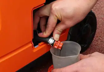 GENMAX GM5500i 5500 Watt Gasoline Inverter Generator - SERVICE AND MAINTENANCE 8