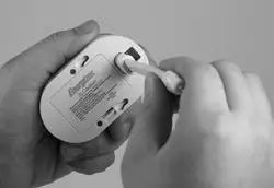 Energizer 54845-1 Motion-Sensing Bathroom Light Instruction Fig3