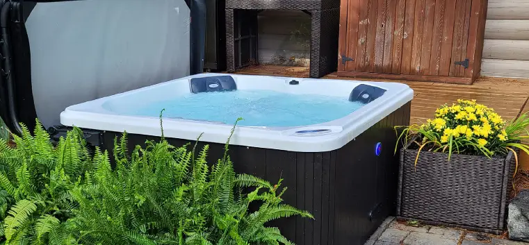 Canadian Spa Company Saskatoon 4-person 12-jet Portable Plug & Play Hot Tub Kh-10084 Owner's Manual Canadian Spa Company Saskatoon 4-person 12-jet Portable Plug & Play Hot Tub Kh-10084 Owner's Manual