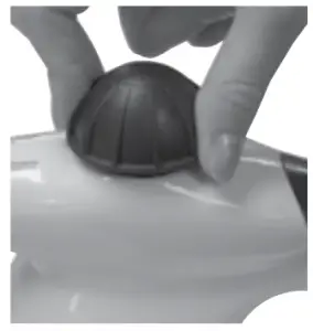 Bissell-39N7-Filling-with-water