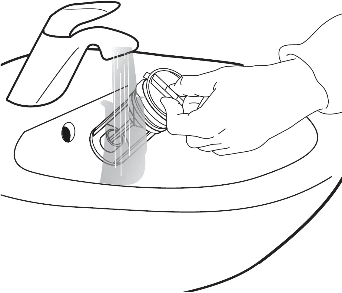 CLEANING THE WATER FILTER DRAINING RESIDUAL WATER 05