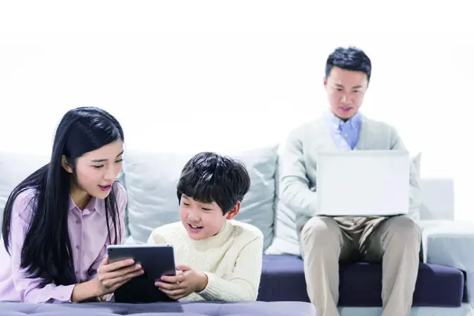 Tenda AC1200 Smart Dual-Band WiFi Router Four Innovative MU-MIMO technology