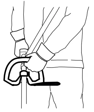 Attaching the round handle