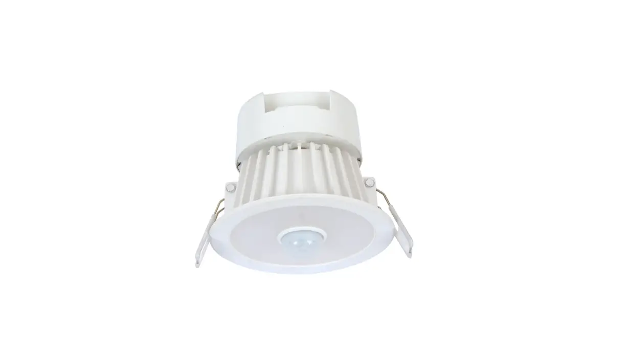 Ge 15097l Buddy Tri-colour Led Downlight Instruction Manual
