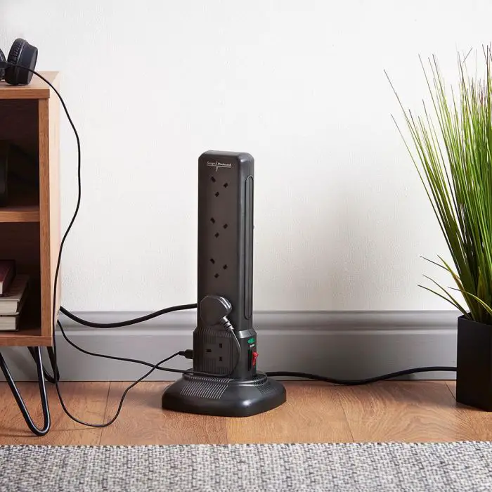 VonHaus-3500037-10-Gang + 2-USB-Socket-Tower