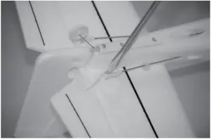 Topacc PHOENIX S RC Airplane - Center the Control Surfaces 2