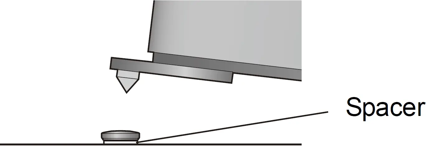 Placing the speakers using the spikes 05