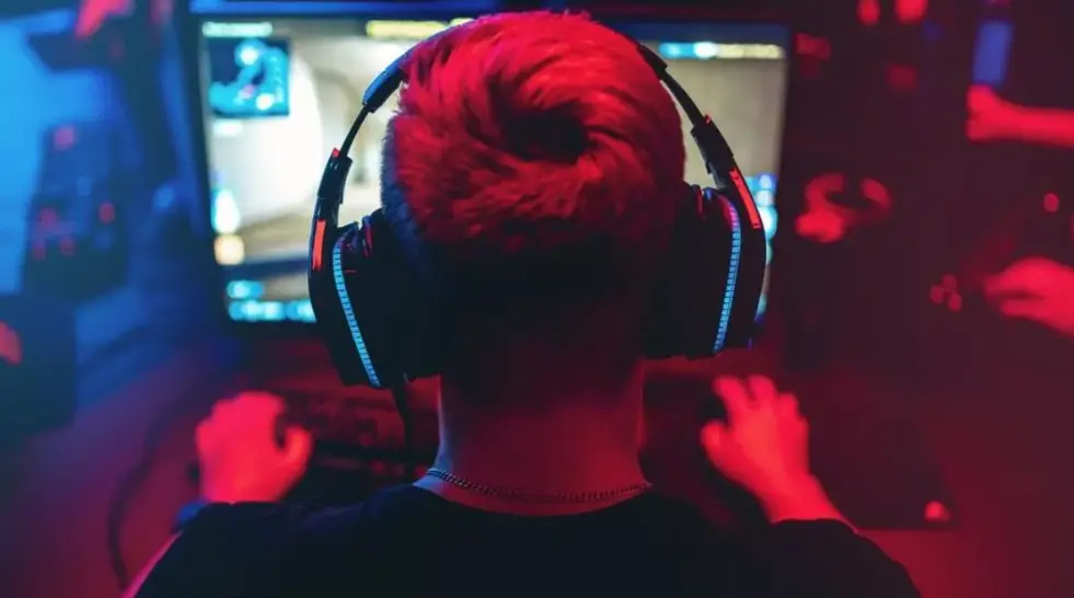 Hama 00 054460 Gaming Headset User Guide Hama 00 054460 Gaming Headset User Guide