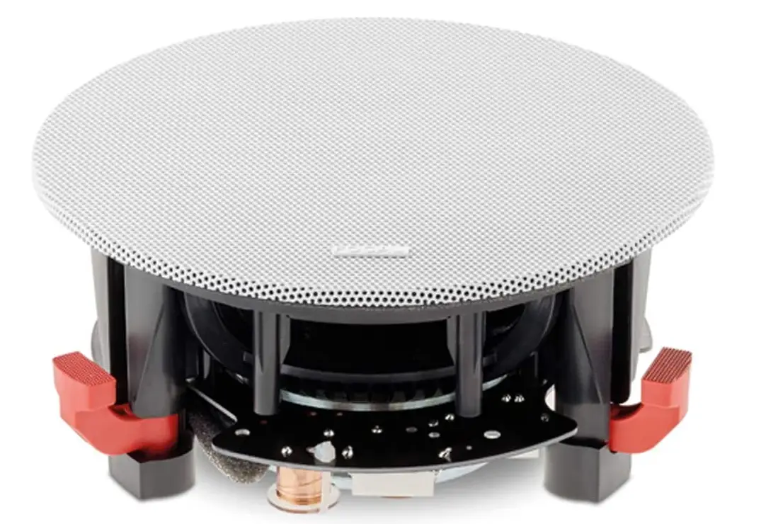 Focal-100ICW8-Speaker-img