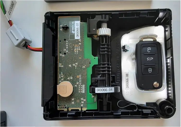 flinkey Digital Vehicle Access CAN Box -