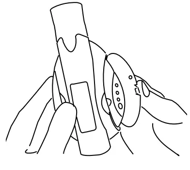 Microlife PF 100 Electronic Asthma Monitor - Inserting the Batteries2