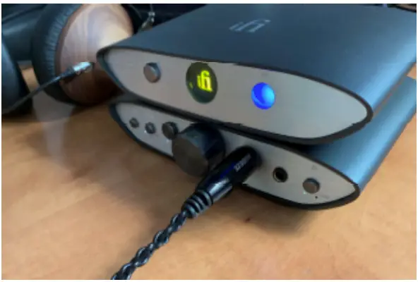 ifi audio ZEN CAN Balanced Desktop Headphone Amp and Preamp - Blue