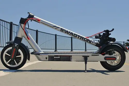 Swagtron Swagger 3 Electric Scooter User Manual