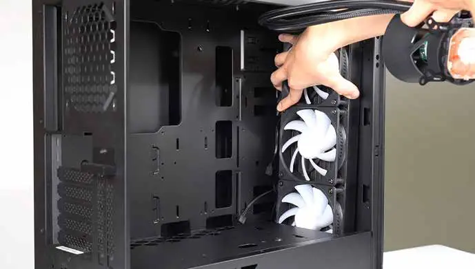 Install Fans and Radiator Combo to Your PC Chassis