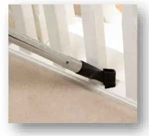 DAEWOO FLR00047GE Tornado Pet 700W Bagged Vacuum - Upholstery multi tool 1