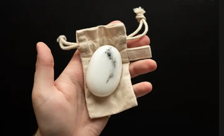 Momentcompany Moment Pebble Stone User Manual