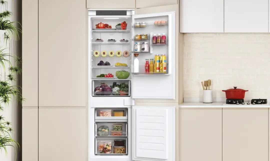 Hoover Hobt5518ew Built In Fridge Freezer Instruction Manual Hoover Hobt5518ew Built In Fridge Freezer Instruction Manual