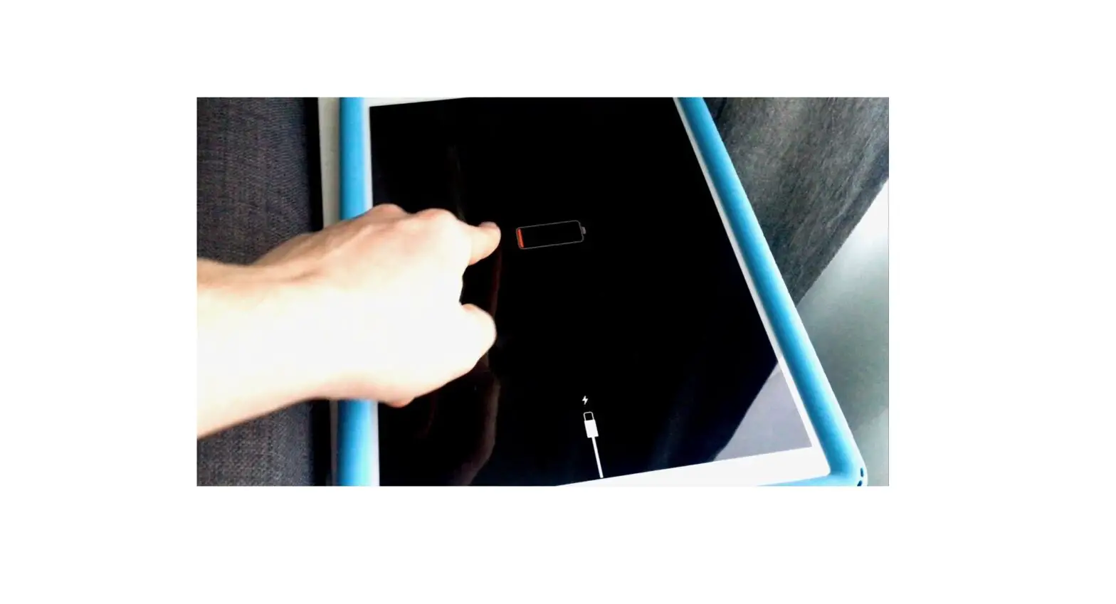 Charge And Monitor The Ipad Battery