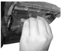 Installing-Bissell-76R9-replacement-brush-belt