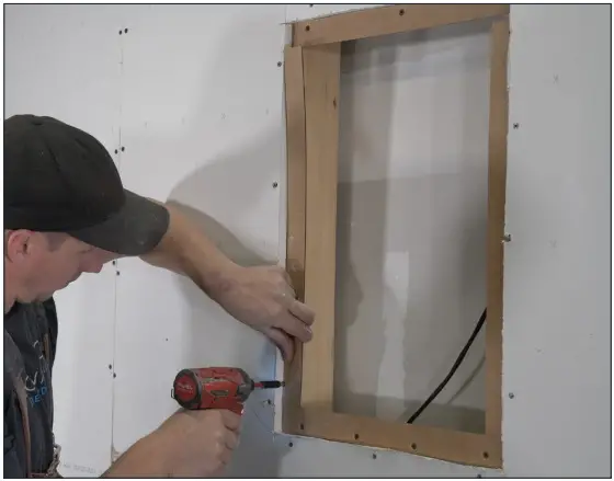 SONANCE IS8T Invisible Series Speaker E2